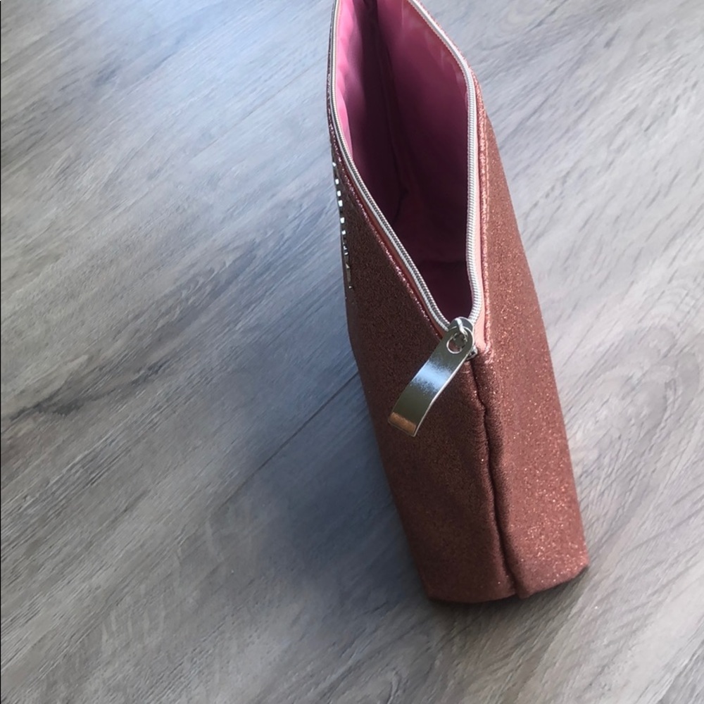 Never been used makeup bag - Picture 5 of 5